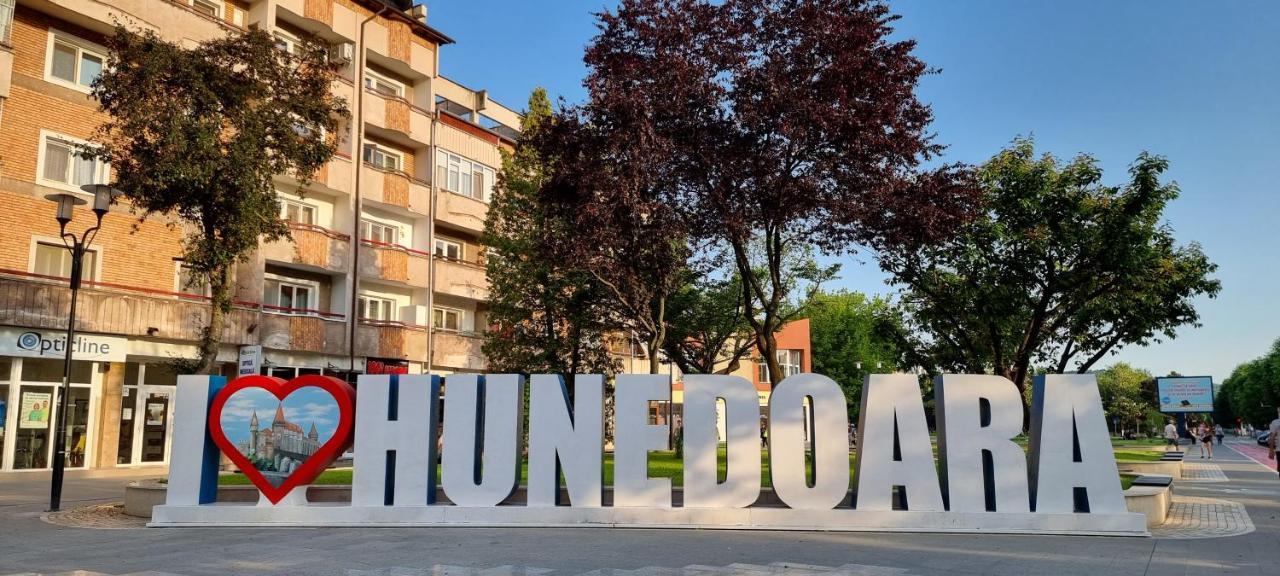 Studio Vale Hunedoara Exterior photo